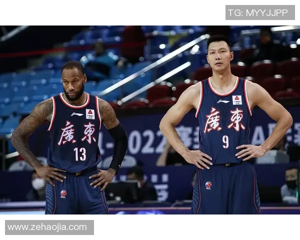 武汉篮球队在联合会杯中的默契配合与战术执行分析 武汉篮球队在联合会杯中的默契配合与战术执行分析